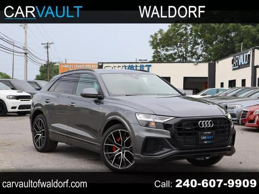 Daytona Gray Pearl Effect 2020 Audi Q8 55 Premium Plus