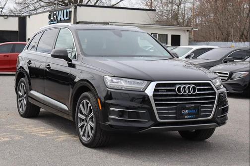 BLACK 2017 Audi Q7 2.0T Premium