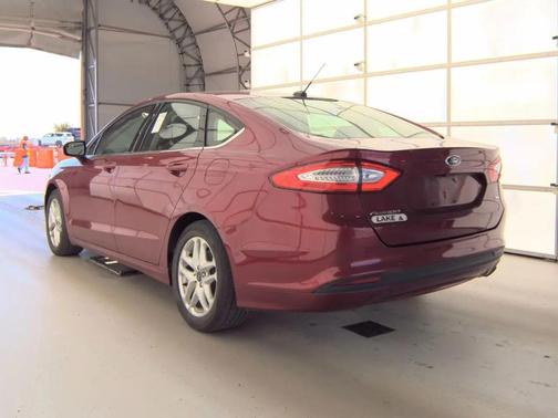 Ruby Red Metallic Tinted Clearcoat 2016 Ford Fusion SE