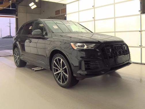 Orca Black Metallic 2021 Audi Q7 55 Premium Plus
