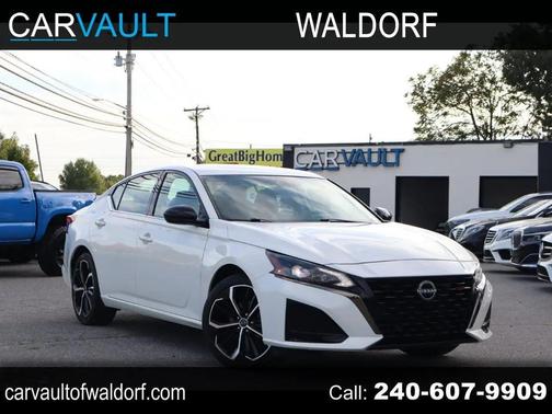 WHITE 2025 Nissan Altima SR FWD
