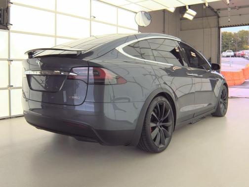 2017 Tesla Model X P100D