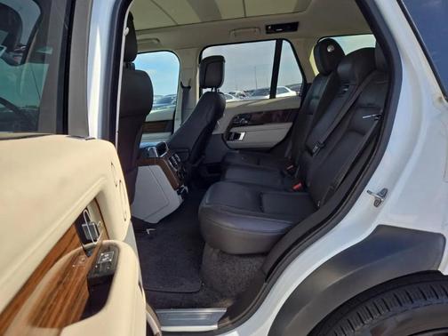 WHITE 2018 Land Rover Range Rover 3.0L Supercharged HSE