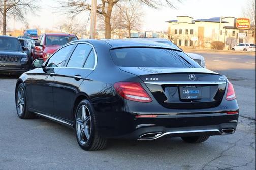 2017 Mercedes-Benz E-Class E 300 4MATIC