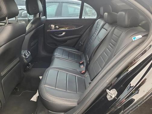 2017 Mercedes-Benz E-Class E 300 4MATIC