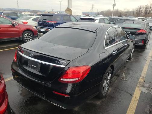 2017 Mercedes-Benz E-Class E 300 4MATIC