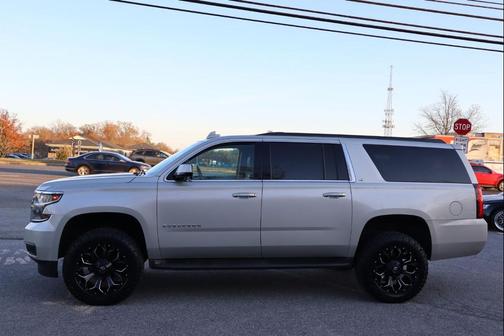 2016 Chevrolet Suburban LT