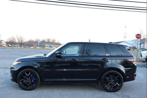 2017 Land Rover Range Rover Sport 5.0L Supercharged SVR