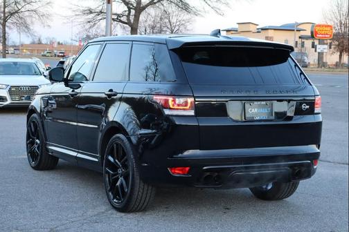 2017 Land Rover Range Rover Sport 5.0L Supercharged SVR