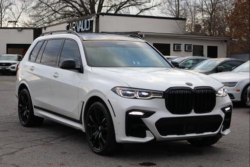 2021 BMW X7 M50i