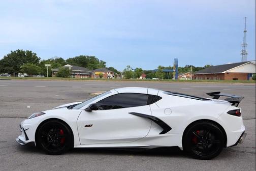 Arctic White 2021 Chevrolet Corvette Stingray w/3LT