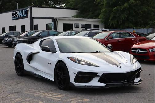 Arctic White 2021 Chevrolet Corvette Stingray w/3LT
