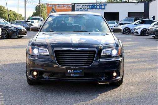 2014 Chrysler 300C John Varvatos Luxury
