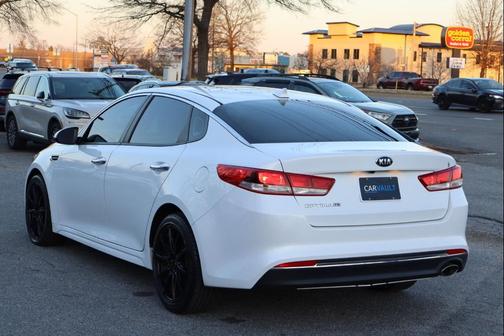 2017 Kia Optima LX