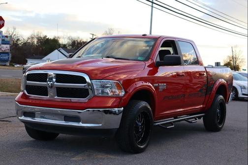 2019 RAM 1500 SLT