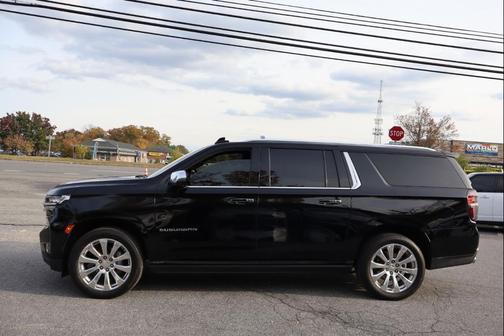 2023 Chevrolet Suburban Premier