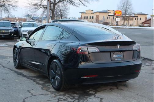 2022 Tesla Model 3 Standard Range