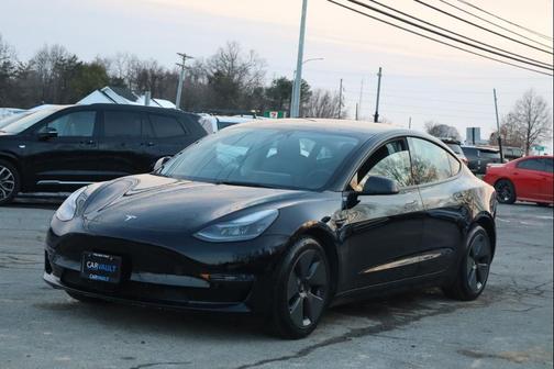2022 Tesla Model 3 Standard Range