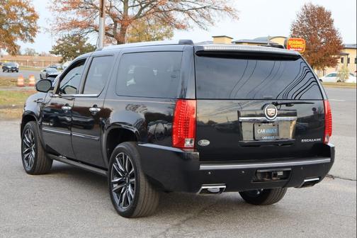 2013 Cadillac Escalade ESV Premium