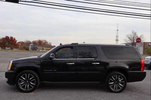 2013 Cadillac Escalade ESV Premium
