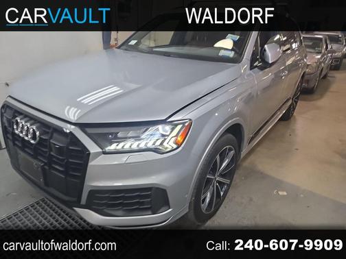 2020 Audi Q7 55 Premium Plus