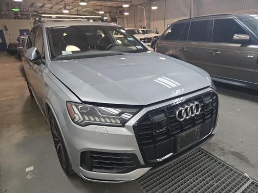 2020 Audi Q7 55 Premium Plus