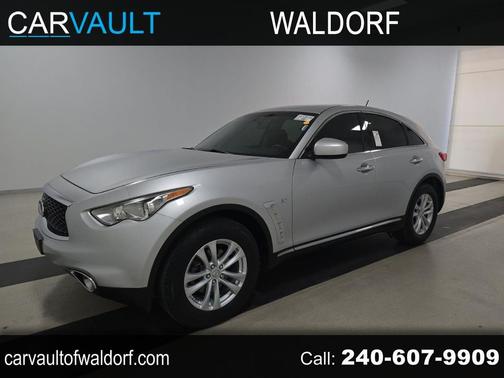 2017 INFINITI QX70 Base