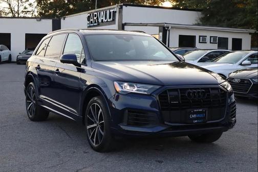 BLUE 2021 Audi Q7 55 Premium Plus