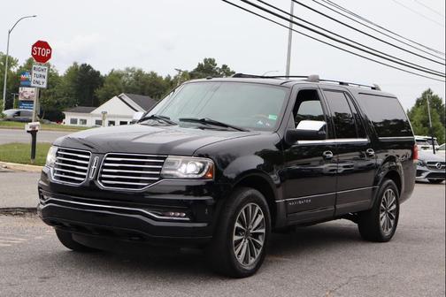 2016 Lincoln Navigator Select