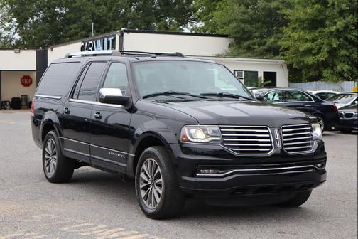 2016 Lincoln Navigator Select