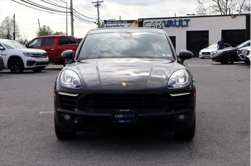 2018 Porsche Macan Base