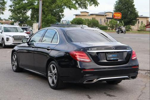 BLACK 2019 Mercedes-Benz E-Class 4MATIC