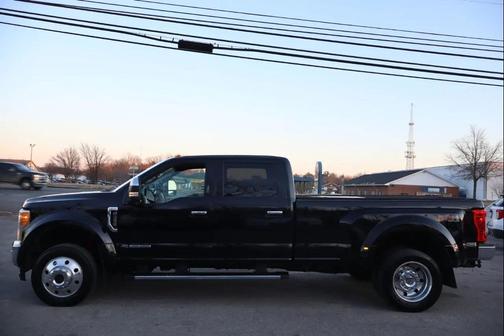 2017 Ford F-450 Lariat