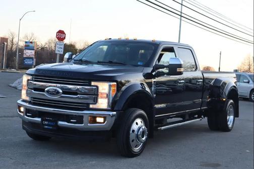 2017 Ford F-450 Lariat