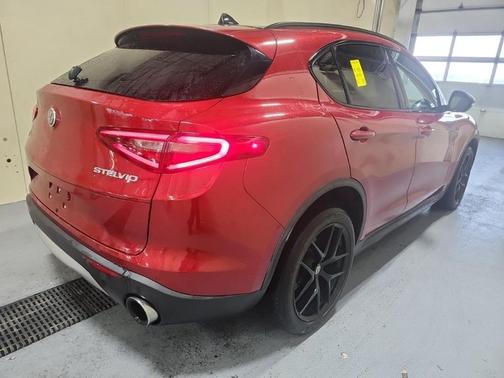 2018 Alfa Romeo Stelvio Ti Sport