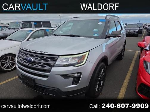 Ingot Silver Metallic 2018 Ford Explorer XLT