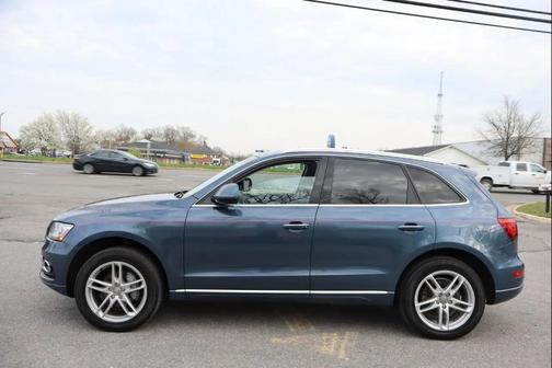 BLUE 2017 Audi Q5 2.0T Premium Plus