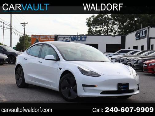 Pearl White Multi-Coat 2022 Tesla Model 3 Standard Range