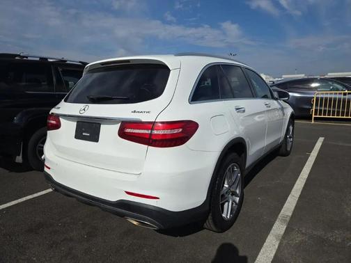 2019 Mercedes-Benz GLC 300 4MATIC