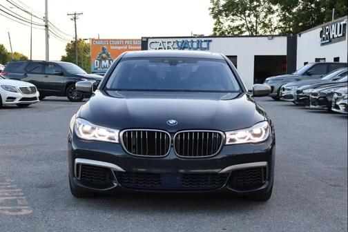 BLACK 2018 BMW M760 xDrive