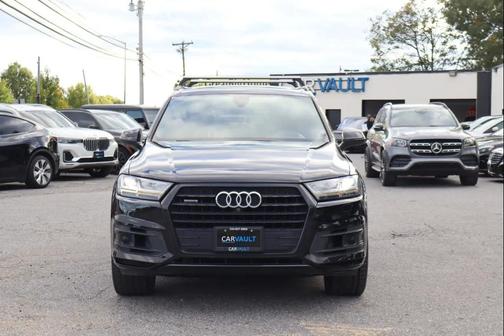 BLACK 2019 Audi Q7 55 Prestige