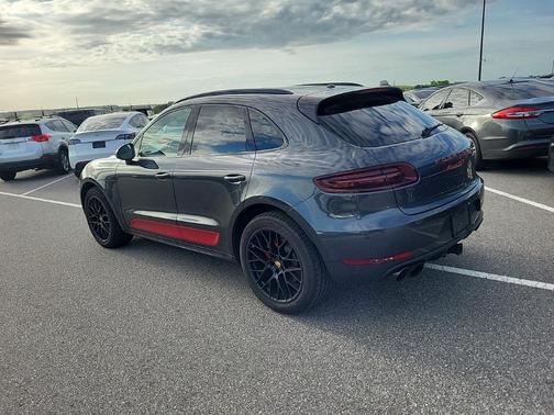 2017 Porsche Macan GTS