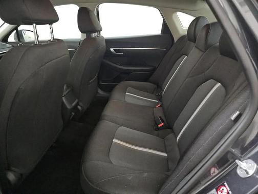 2021 Hyundai SONATA SE