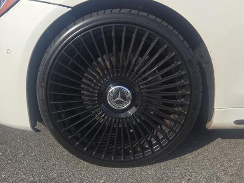 WHITE 2019 Mercedes-Benz S-Class S 560