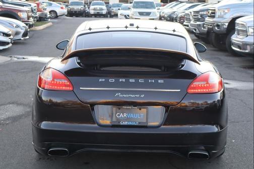 2013 Porsche Panamera 4 Platinum Edition
