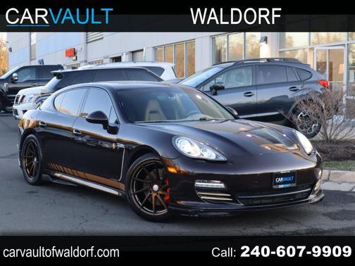 2013 Porsche Panamera 4 Platinum Edition