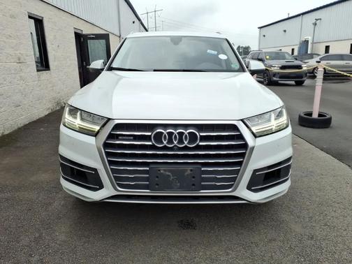 WHITE 2018 Audi Q7 3.0T Premium Plus