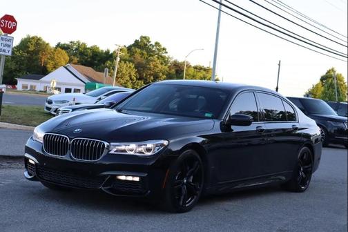 BLACK 2018 BMW 750 I