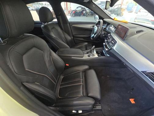 2019 BMW 530e iPerformance
