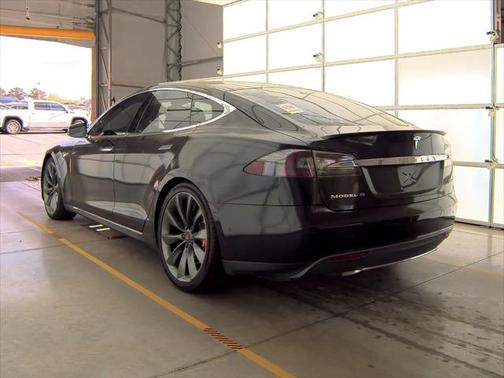 2015 Tesla Model S P90D